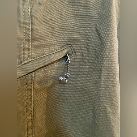 Weatherproof Men's Dark Olive Cargo Pants - Picture 3 of 9